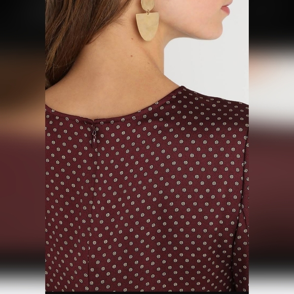 NWT VINCE CAMUTO Printed Dress, 14P - Picture 5 of 16